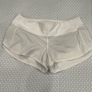 Lululemon size 8 white speed up shorts 2.5 inch inseam only worn once